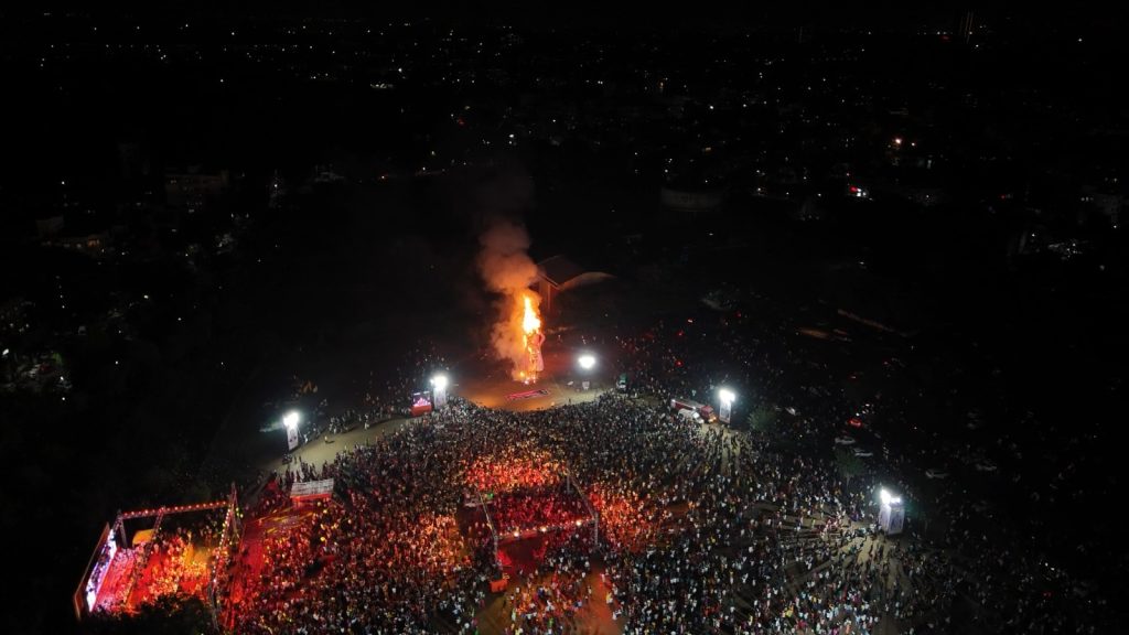 भाजप शहराध्यक्ष शंकर जगताप आयोजित रावण दहन, महाभोंडला कार्यक्रमास लाखो नागरिकांची हजेरी.